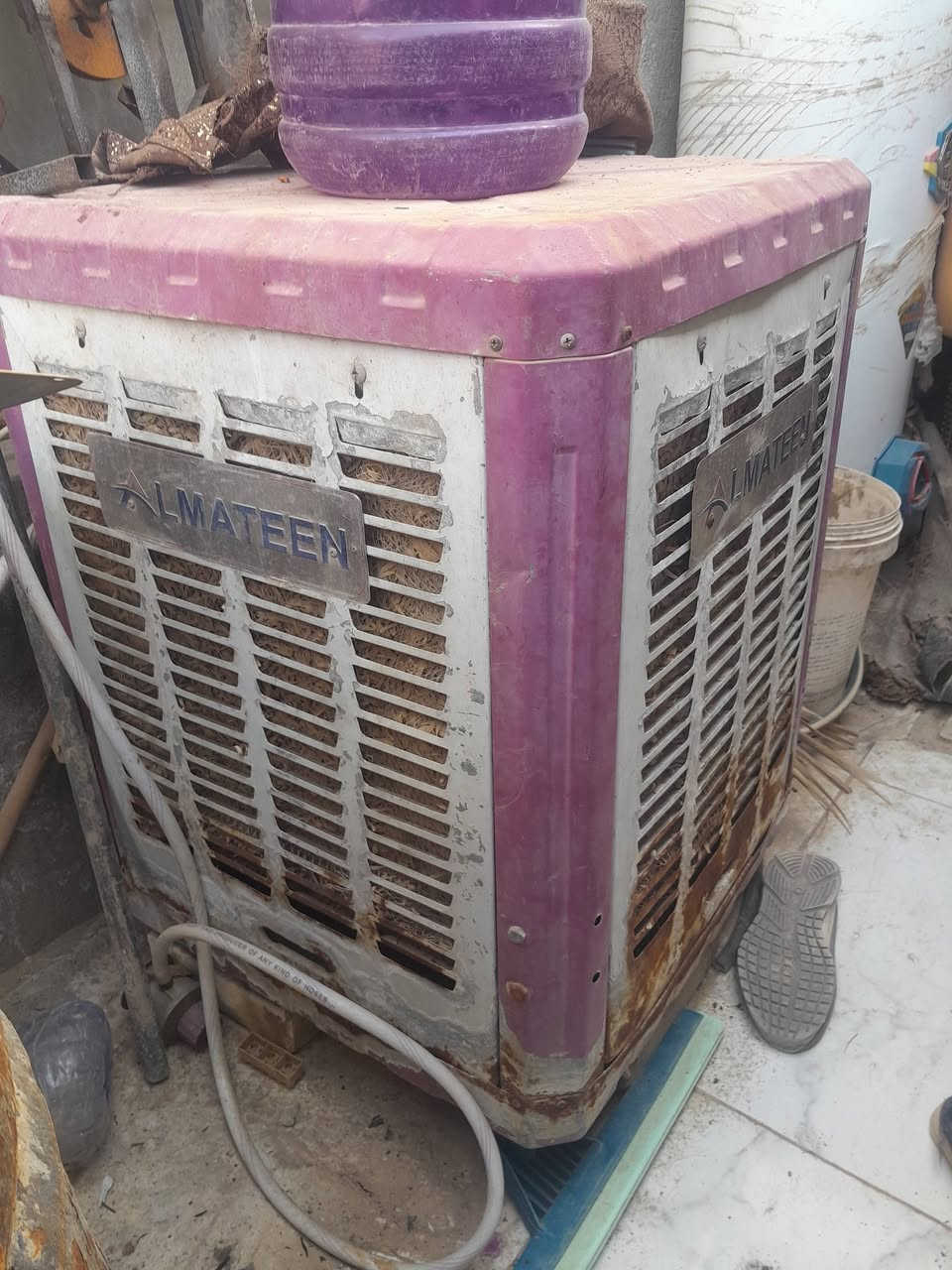 غراض البيع الفقير لايعامل بيخير ويدلل *********** هذا رقمي بي واتساب
