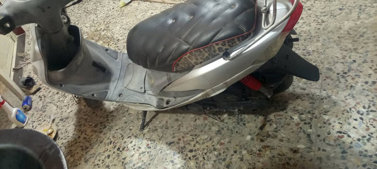 سلام عليكم ماكس منغولي نضيفه مكينه ناعمه كلش دراجه مرتبه بيهه نواقص بصيطه السعر 400 بيه مجال حك الجيه المكان الشعب *********** بي فقط واتساب راسلني وتدلل
