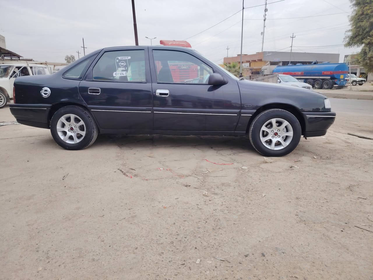 للبيع اوبل فكتره حجم 20 موديل 92 رقم ألماني سنويه عضم الئ 29 شرط تحويل من شرعي كاربون بانزين مشرحه سقف بدون دعم محرك بدايت صرف كير شرط داخل نضيف السعر ر 32 وبيهاا مجال رقم الهاتف ***********
