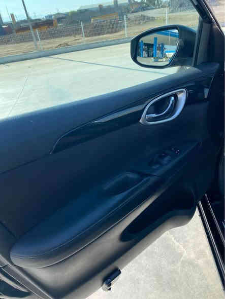 نیسان سینترا 2017 SV
سەیارەکە ٣ پارچەی بۆیاخە بئ ناو بئ ئیربگ
گێڕ و مەکینە بەشەرت نەکراوەتەوو
ڕەقەم و سەنەوی نوویە بەناوی خۆمانە
چوار تایەی لۆکی لە ژیرە 
 59 mill ڕۆیشتوە 
مواسەفات (سپۆڕت -ئیکۆ-سوکان فۆلیۆم-شاشە گەورە -کامیرا -بەسمە ) سەیارەکە کراوەتە  سپۆڕت
 نرخ: 112 گەڵا
شوین:ڕانیە
ژ.م *********** رانية
