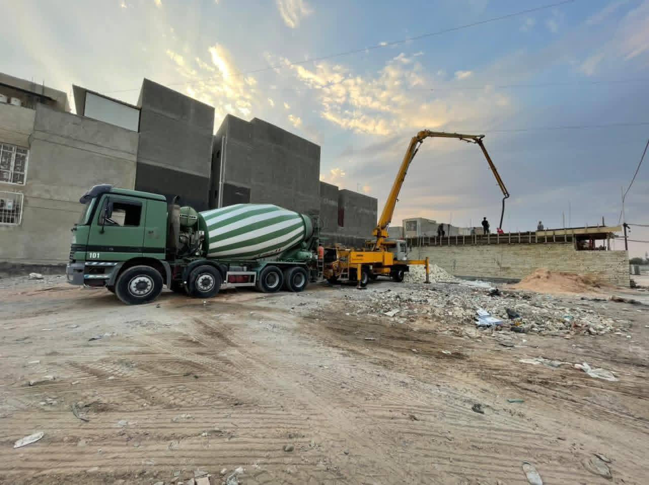 ***********السلام عليكم شباب احنه جماعت الصب اختصاص عملنه تصليط السطوح شرط الماي بل مرزاب وختصاص عملنه ايضاً تنضيف الارضيات من الإنقاذ مع الحدل ورش المبيد والصب داخل البصرة
