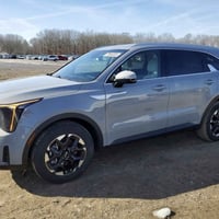 كيا سورنتو S • مزاد • وارد امريكي