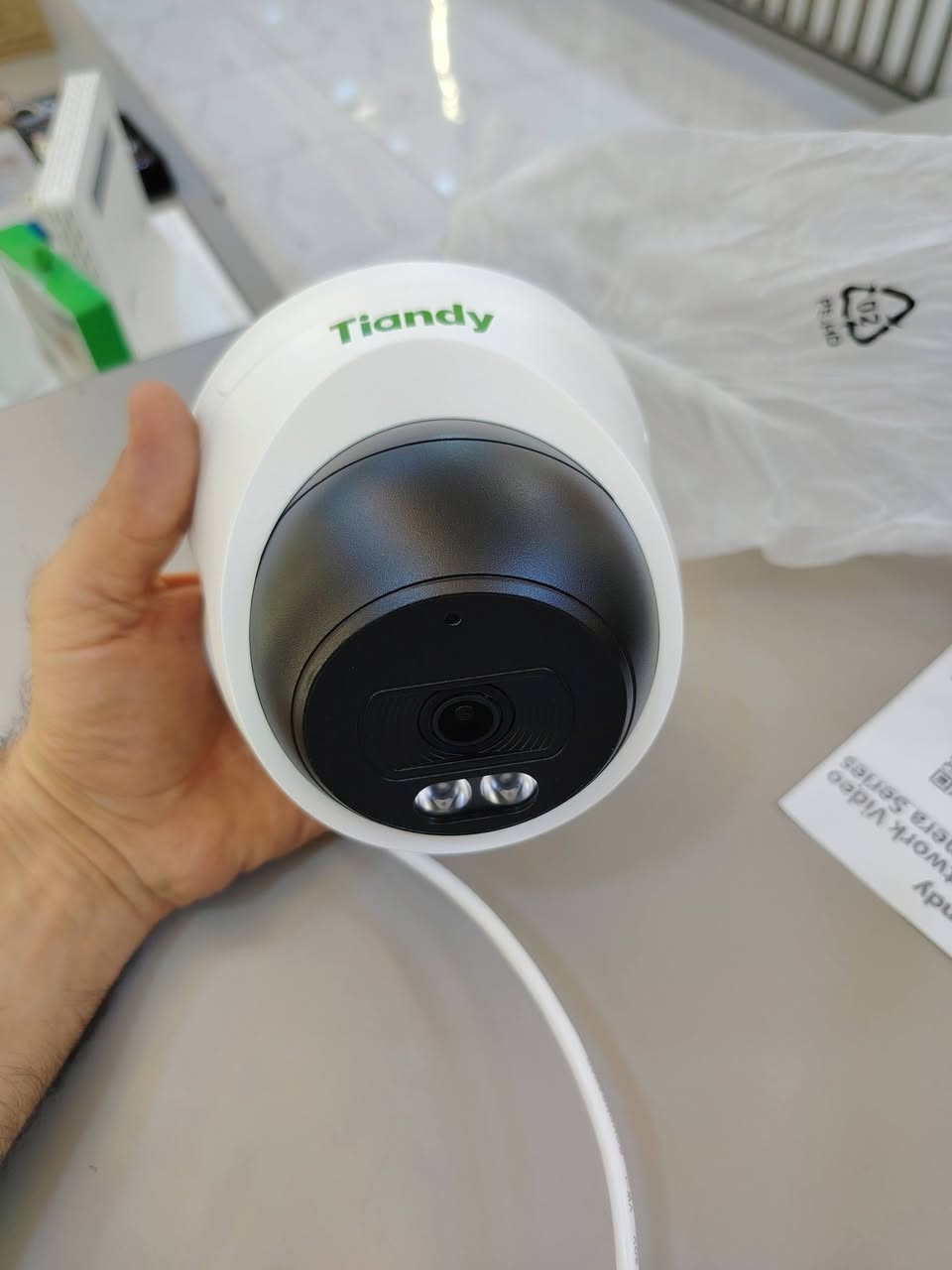 متوفر عندي كمية كاميرات مراقبة أصلية ماركة Tiandy كلها من نوع IP وبميزة نظام صوت مدمج.
 الكاميرات تشتغل وترتبط أيضاً على أجهزة هيكفجن (Hikvision) بدون مشاكل.

ملاحظة مهمة: ابيع الكمية كلها مرة وحدة ما ابيع مفرد.

***********

العنوان كركوك
