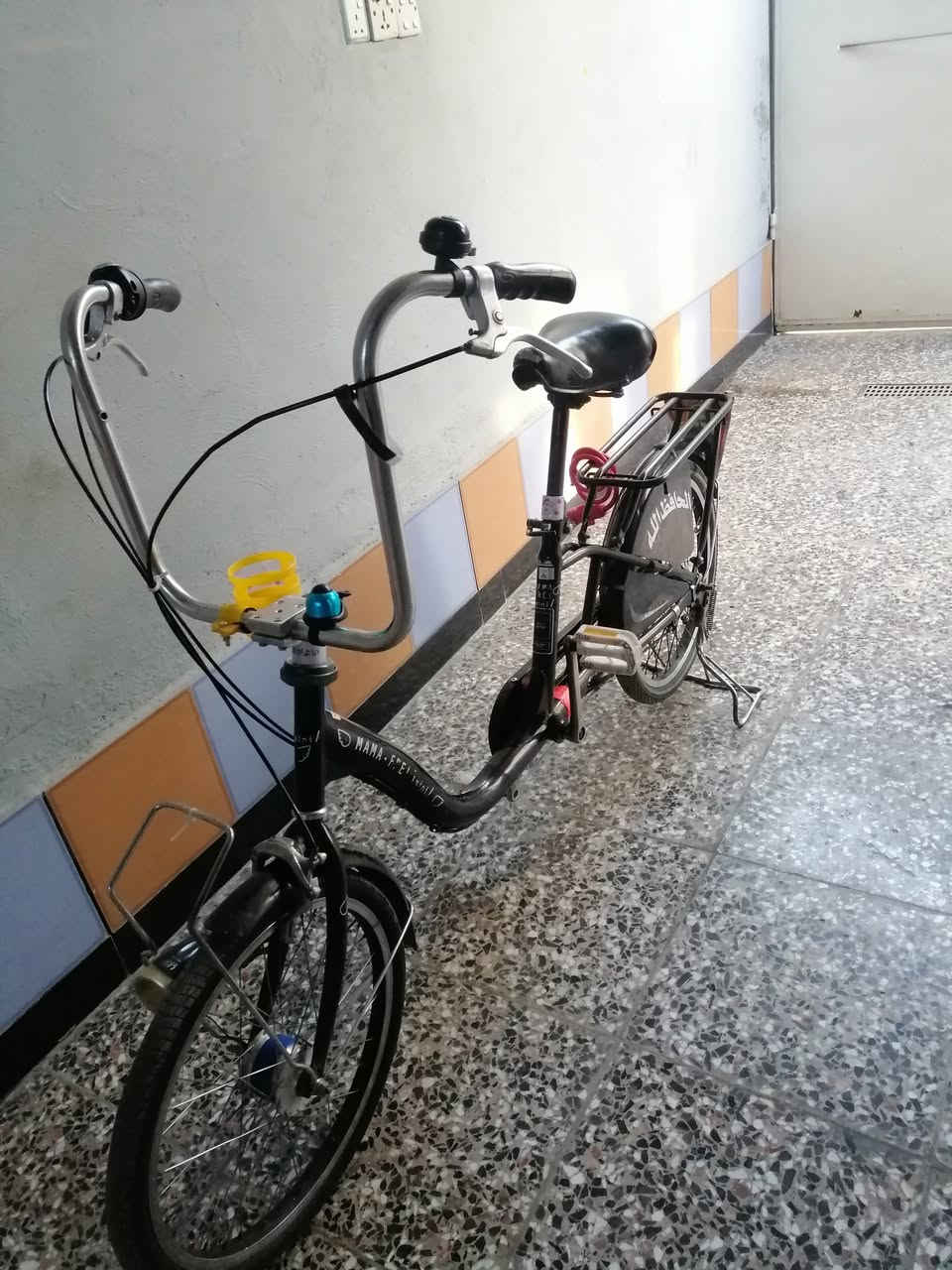 السلام عليكم باكسل برجستون موديل 15  لون اسود باكسل اخو جديد السعر 180 وبي مجال تواصل *********** العلوان  مدينه الصدر قطاع صفر
