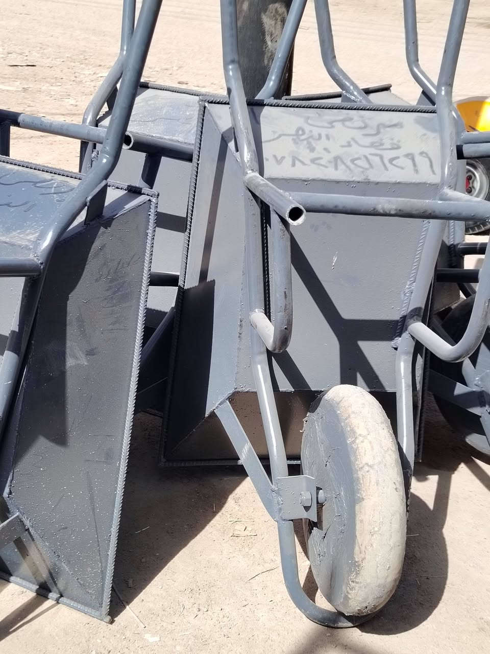 عرباين عمل وعرباين ونج للبيع

***********

