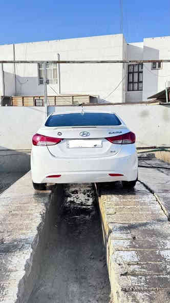 سلام عليكم 
سياره النترا موديل 2012
خليجيه 
رقمه انكليزي جديد 
محرك وكير وحداديه 
كهربايات سياره كفاله عامه من الفتح والمعجون ودكت جاكوك
فقط صبغ من شركه 
قماره وجنطه وتكم وبيه بعد مكانات مابيه صبغ 
سعر م108سياره حلوه 
*********** سونار موجود
