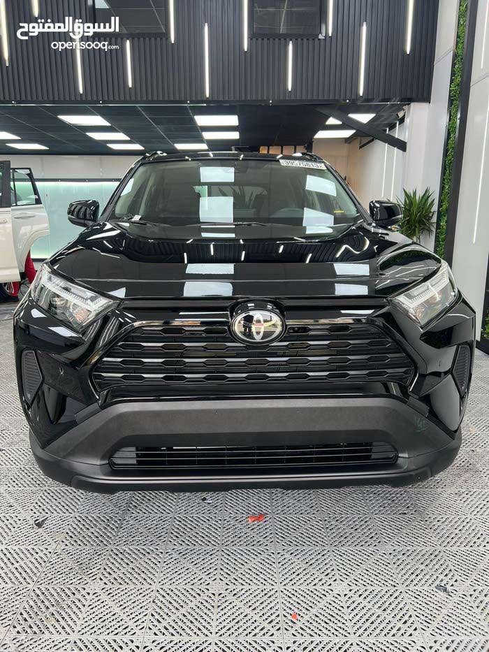 سلام عليكم تيوتا راف فور 2022 وارد امريكي مواصفات XLE رقم بغداد و سنوية جديدة 
1-بصمه تشغيل
2-تحكم ستيرن 
3-شاشه جبيره 
4-انضمه قياده ايكو وسبورت 
5-مانع انزلاق 
6-داخل اسود 
7-كشن السايق كهربائي
8-كامره خلفيه 
9-تحديد مسار 
10-اشاير بالمري 
11-لايت عدسات زنون 
12-بلوجكتر زنون 
13- صندوق كهرباء
14- رادار جانبي
15 -رادار امامي
16- رادار خلفي
17 اسلايت
بيها بارد بالبنيد فقط بدون ايرباك 
للاستفسار 
***********
