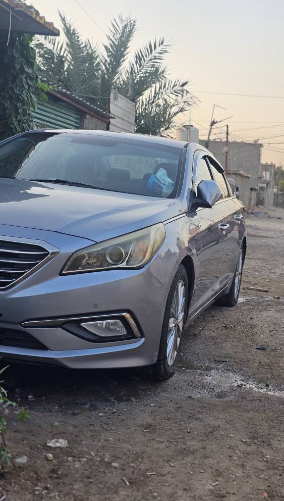 سلام عليكم سوناتا وارد كوري موديل١٥ فول مواصفات عده الفتحه 1على1 قطره معجون ما بيها السياره البنيد فقط مفتوح وراجع نفسه وجاملغ مال السايق راجع بارد بدون معجون شبر  مكينه ٢٠٠٠GDi مكينه معليها كازكيت يعني انسه شي اسمه ادوانز السياره تخم تايرات جديد صدر نص عمر السياره الله شاهد تسوه اكثر بس متوازي على بيعته سونار موجود المكان بغداد جكوك السعر ١٣٠وبيه مجال بسيط شراي اتصل *********** بي واتساب بغداد, العراق
