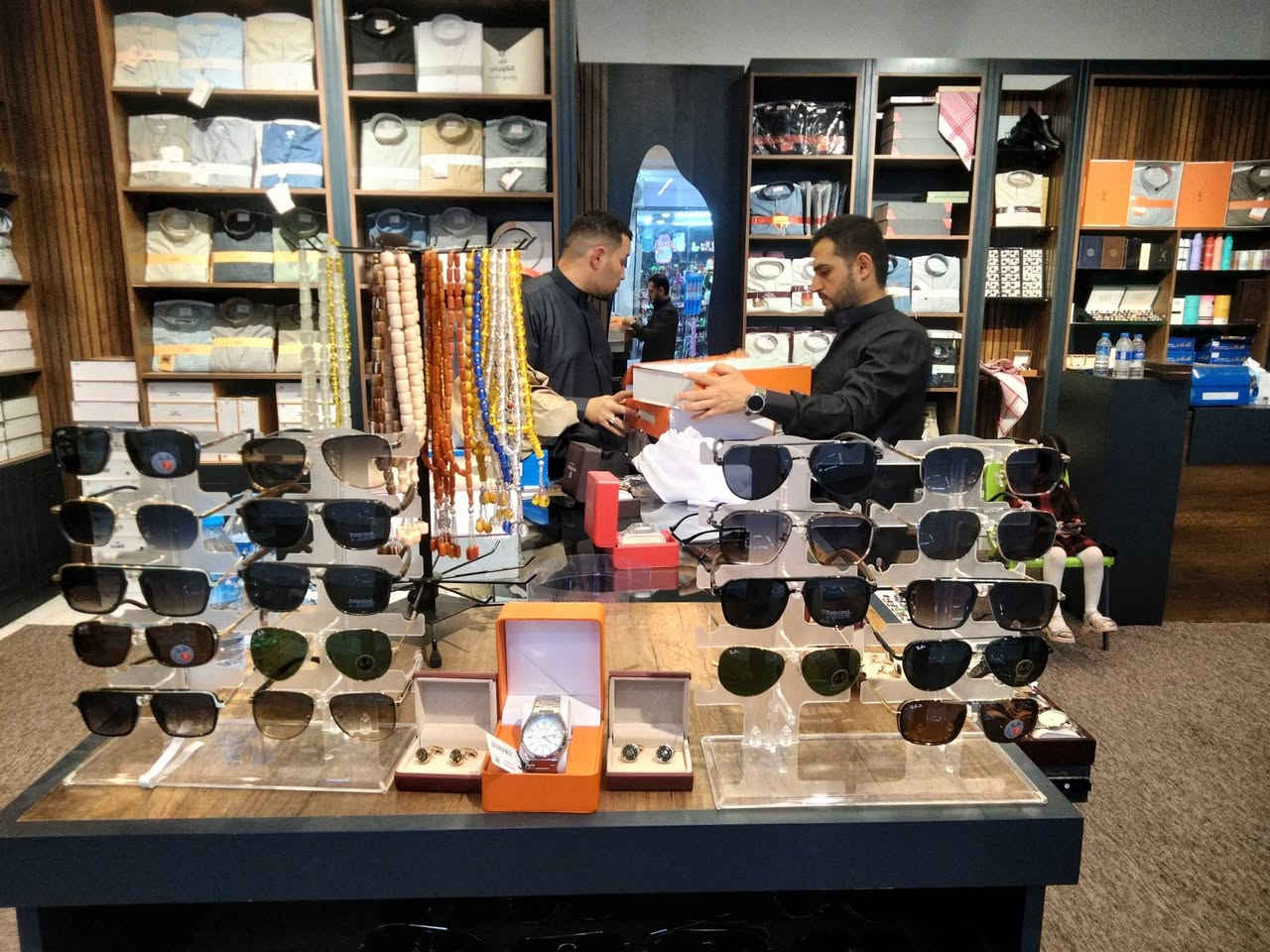 من الدشداشة للعگال … كلشي جاهز الك ✨
اختصرنا عليك التعب …. كلشي بمكان واحد ✨
هيبة للزي العربي - تكريت - رويال مول - رقم المحل 101 
***********
#دشداشة #رجالي #follow #explore #تسويق
