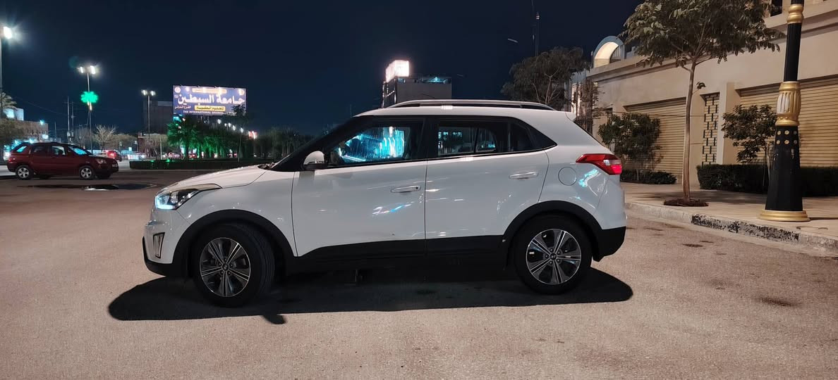 للبيع هيواندي كريتا 2017 خليجي
كير محرك تبريد تدفئة مكفولات شرط ترايك للبصره، بانزين كله محسن ودهن امزويل امريكي و مي زيتي + ولا كلوب مشتغل ولا جيك انجن يعني سياره تاخذها تترحم لي عليها

الضرر قطعتين باب السايق طخه بسيطه والبنيد مكشر الصبغ شبر

سياره بناتيه مال دكتوره من بيت للمستشفى على ايد وحده اول مالك هي
ماشيه قليل 34 الف 
سنويه جديده تحويل ثاني يوم

السعر : 137 وبيها مجال للطيبين
عنوانها كربلاء 
***********
