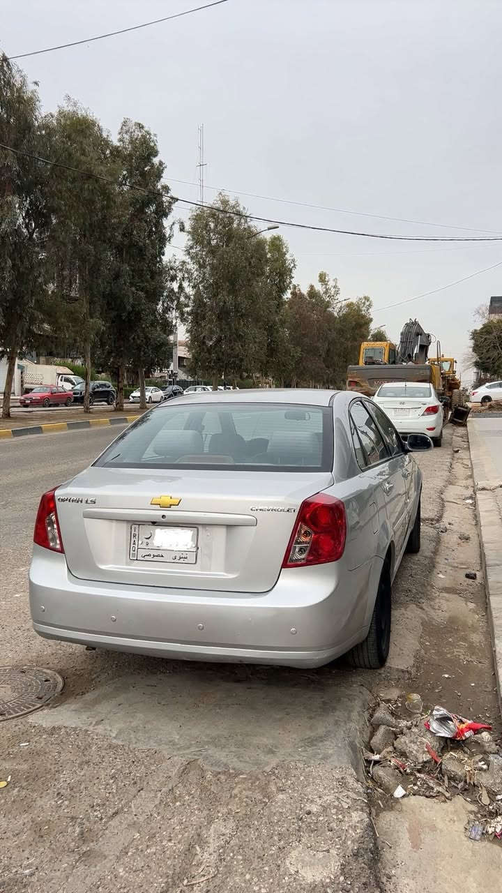 اوبترا 2008 للبيع
محرك كير شرط 
طخم جديد قبل سبوع بدلته 
تدفءه تبريد كلتو شغال شاشه كامره
بيها جاملغ امامي مبدل وثلاث مكانات بارد بدون صبغ 
سياره ميحتاجلها مصرف
السعر 90 وبيها مجال بسيط 
للاستفسار ***********
