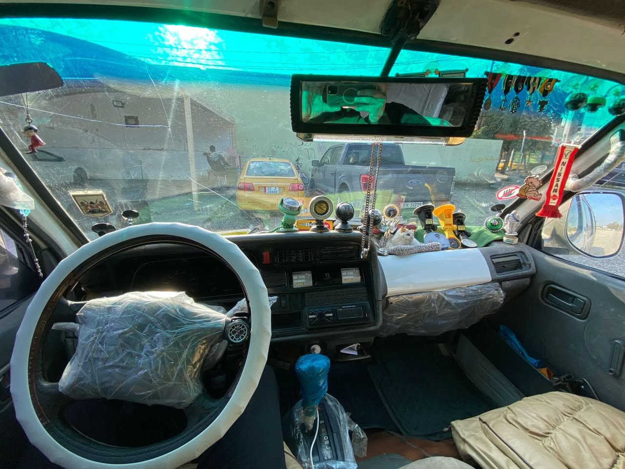 سلام عليكم فتون 2009 شرط كير مكينه ونجي غاز او بنزين لاصرف ولا بخار باتري جديد تخم تاير صدر كهربائي كله شغاله مادندل صاحبه ابيع كوم حديد اتكفل بكلشي  مكاني ديالي خانقين سعر 25 بي مجال ***********
