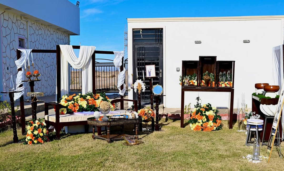 دوزان
لجعل مناسباتكم افضل 
أجمل كوشات الأعراس 
للتواصل  ***********
