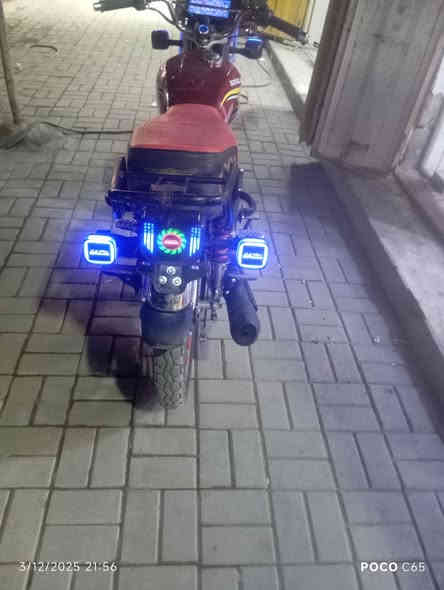 السلام عليكم دراجه للبيع سونك سافان موديل 2026صارلي 3اشهر من نزلته ما مشتغله دلفري الوصل بسمي 5كير 
زيرو السعر 850بيه مجال ***********خاص موجود
بغداد المدينه
