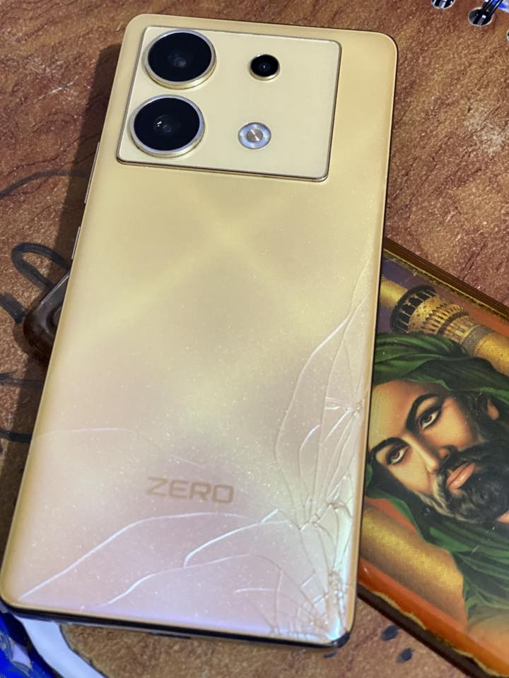 انفنكس زيرو 30 فايف جي ذاكره 256 فقط الفطور بضـهـره مكاني نجف ١٨٠ وبي مجال بصيط 60 فريم ببجي سلاسه فول 
رقم الهاتف *********** شراي يتواصل واتساب ،
