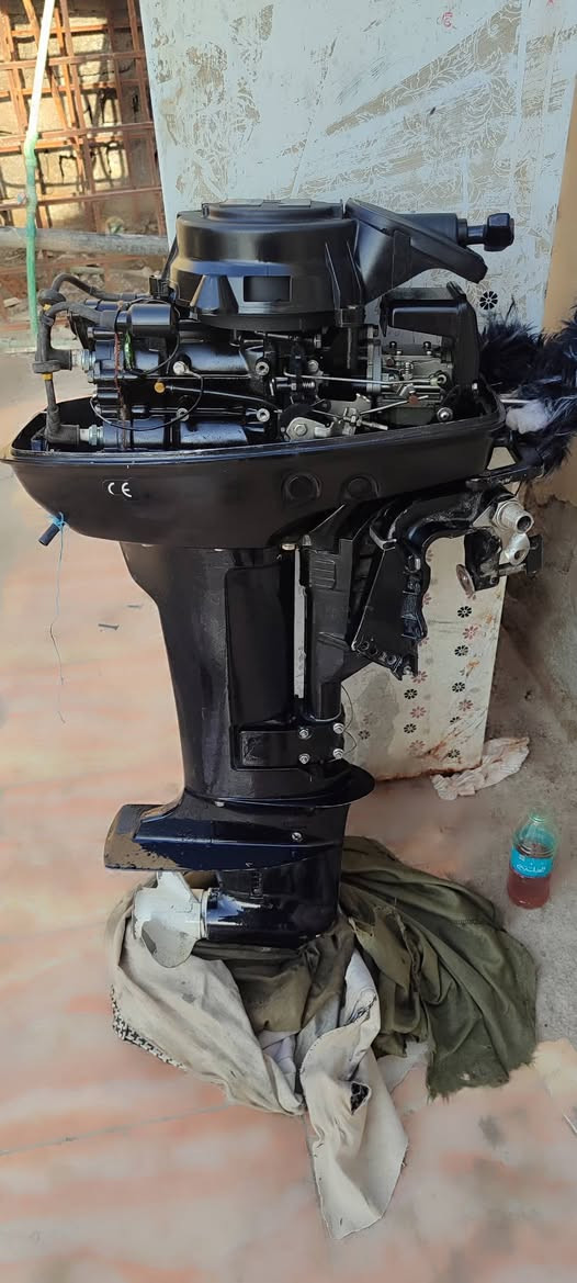 سلام عليكم مكينه للبيع ام 15 صيني ما مفتوح لا ذيل ولا محرك شرط نص جره المكان البصرة  الدير السعر 900الف قفل  بس الشراي يتصل ***********
