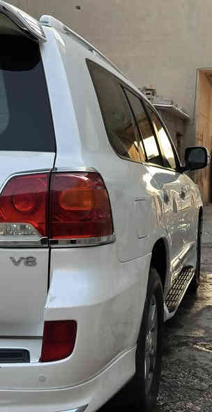 السلام وعليكم 
للبيع لاندكروز 2012 خليجي فول موصفات محرك 4700
مواصفات GXR الموصفات ثلاجه مري شفط زنون عالي ناصي حساسات الممشى 270 الف رقم بغداد شبه مميز
بصمة تشغيل بصمة ابواب اشارة ترحيب السيارة كفاله من الصبغ وتبديل كفالة محرك گير مكان السيارة لانبار /فلوجة
السعر/38000 وبي مجال
لاتصال: ‭0783 320 0900‬
