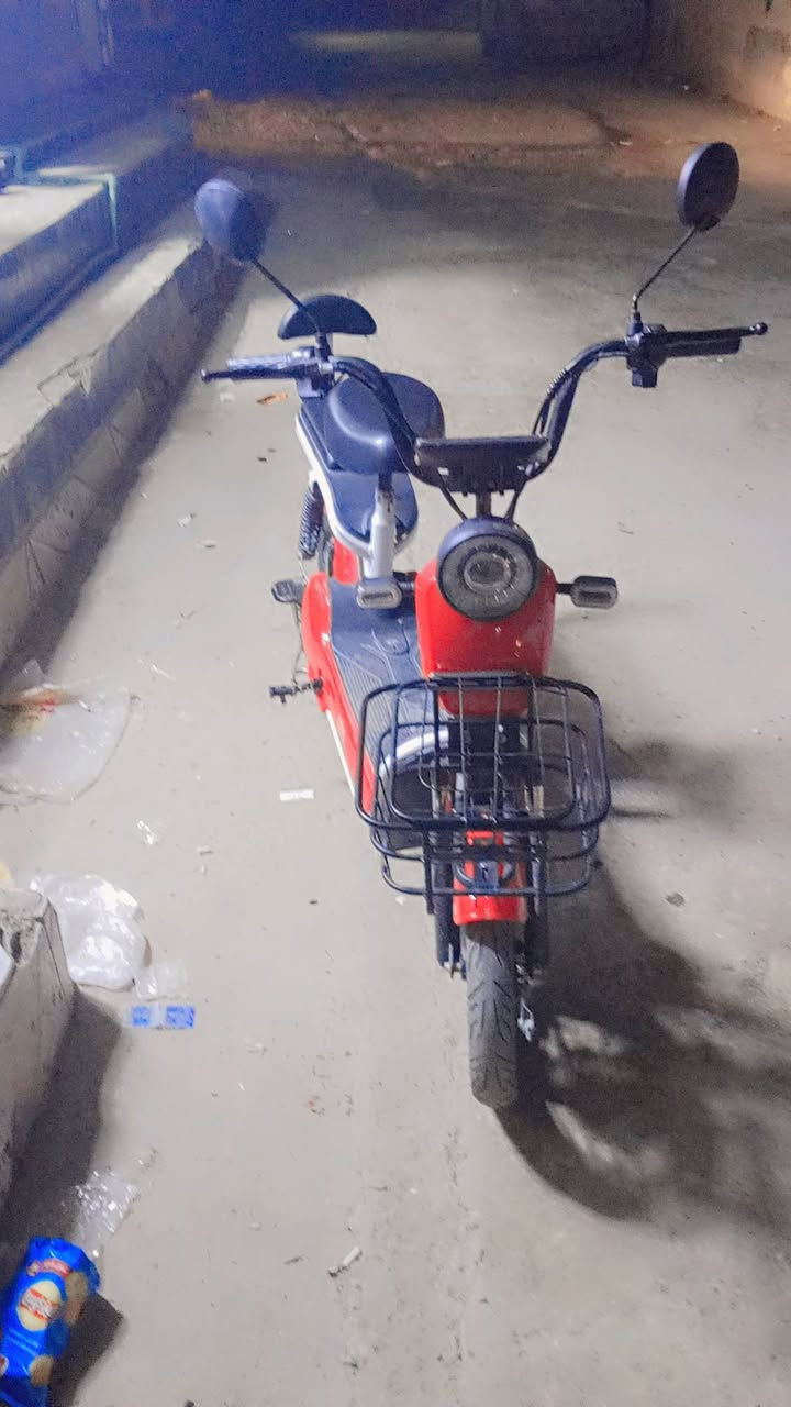 السلام وعليكم دراجه شحن جديده مستعمله شهر وجديده اي استفسار هاذه رقمي ***********
