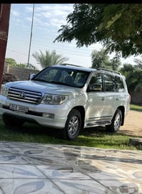 لاندكروز ٢٠١١ ستينيه لبيع  ٠٧٧٠١٧١٣٨٣٠