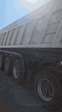 للبيع عربانة انكلبت شي قليل متاثر بيها الله يحفظكم حلالكم تنباع 3 دنكير بدون تاير فقط حديد 3 دنكير
***********
***********
