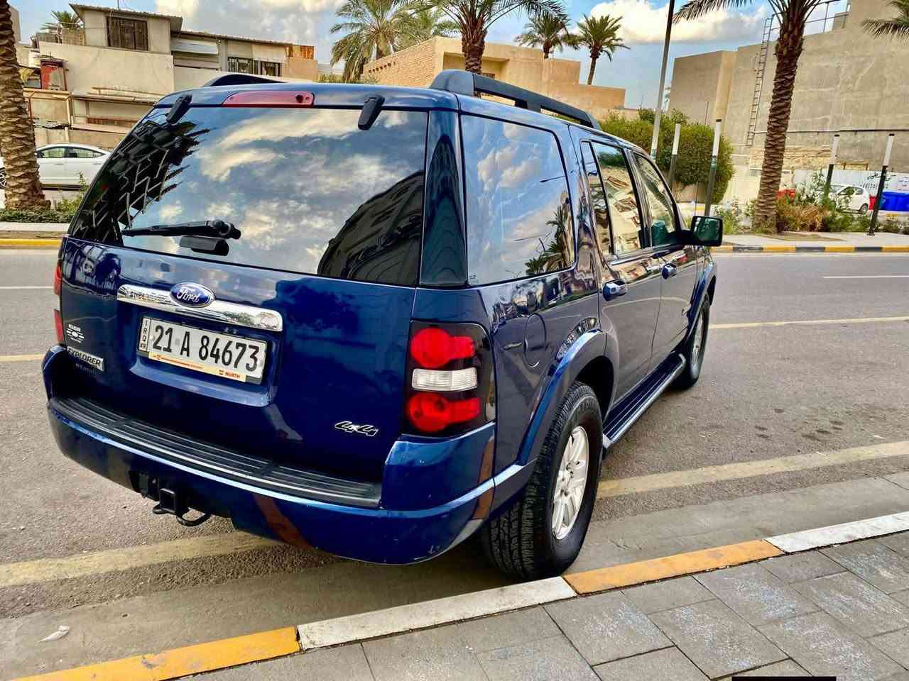 للبيع او مراوس حسب القناعه
فورد اكسبلور 2008 
مكفوله من الصبغ او التبديل 
مكينه سته سلندر 
كير مكينه مكفولات 
تخم تايرات جدد 
صدر نظيف 
كهربائياتها كلها شغاله 
ترايها كلش حلو ورقم سليمانيه دولي بأسمي
 مكاني بغداد شارع فلسطين ***********

السعر 110 وبيه مجال
