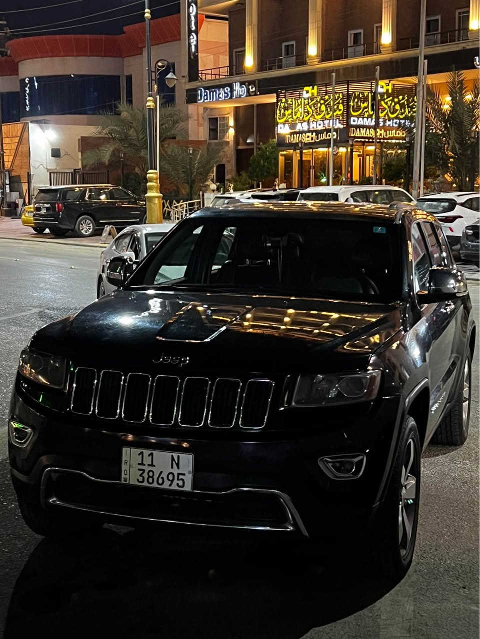 جيب كراند شيروكي 2014  لمتدد شاشه جبيره  فتحه دبل صالنصه اربع كشنات تدفئه كشنات اماميه كهرباىيه مواصفات اللمتدد معروفه بعد نضيفه كلش ماشيه 108 كيلو وقابل للزياده السياره جاهزه من كلشي بيه باب خلفي عكس السايق صبغ  وتكحيل بخشم الجاملغ جهه السايق مكينه كير خير من لله *********** كربلاء, العراق
