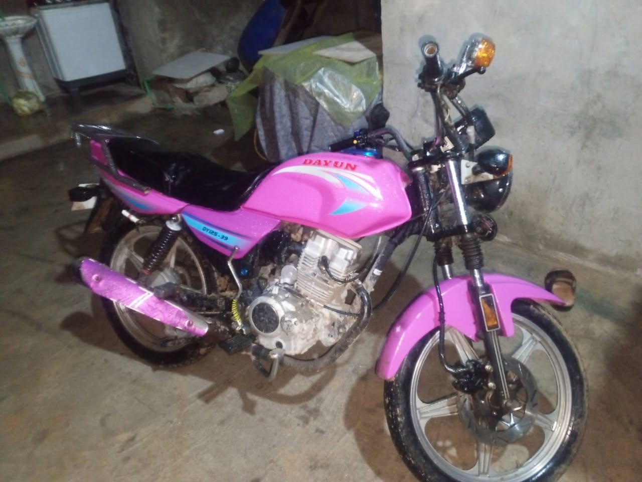 سلام عليكم دراجه دايون اوراق اصولي مديل 19 السعر 750او بيه مجال مكلف بل نشر رقم الهاتف ***********
