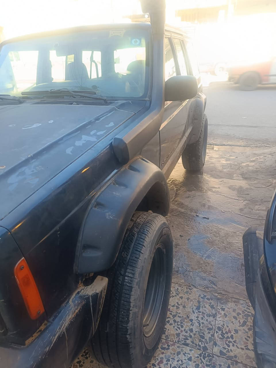 جيب مديل 2000 مكينه كير ابلاديه السعر 55 وبيه مجال *********** بغداد الشعب
