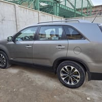 سورينتو٢٠١٥ وارد أمريكي.. مكينة ٢٤٠٠ السيارة مكفولة والسونار مرفق... ا...