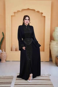 عباية امارتي • حرير أصلي • عباية وحزام