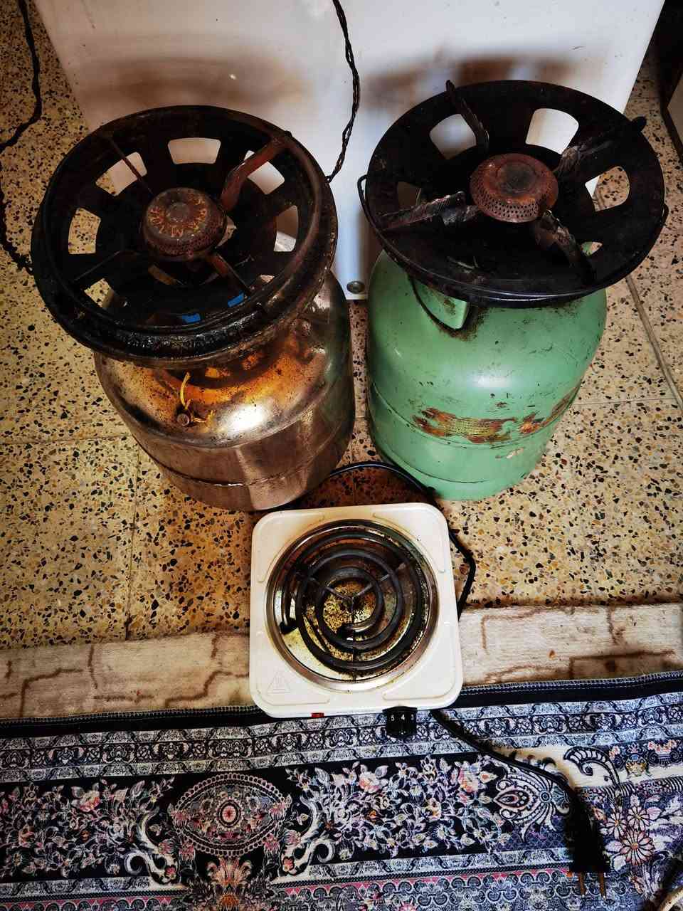 قنينة غاز دبة غاز متنقلات حجم وسط
بدون غاز فارغات
20 ألف الوحده! 
و هيتر فحم و طبخ 6 الاف


**إذا كنت صاحب هذا الإعلان وتريد حذفه لأي سبب، رجاءا أرسل رسالة إلى الدعم الفني**