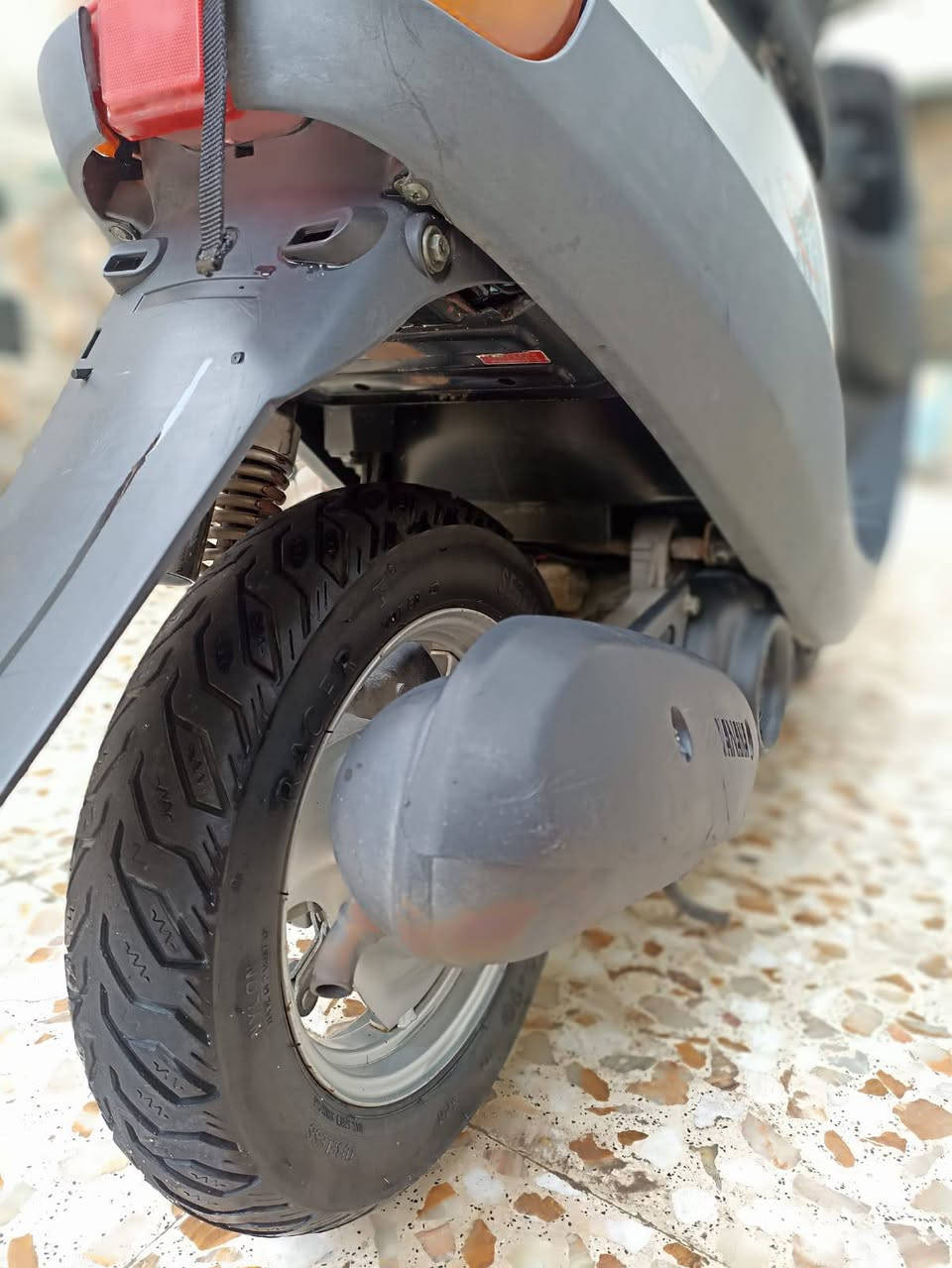 دراجه بتره للبيع حاويه قبل 3 اشهر طالعه شلعه ومعدل نضافه 100/100 سلف هندر اشاير لايت عالي ناصي بك لايت كله شغال  ما تصرف عليها الف السعر 700 وبيها مجال للشراي ***********
***********
