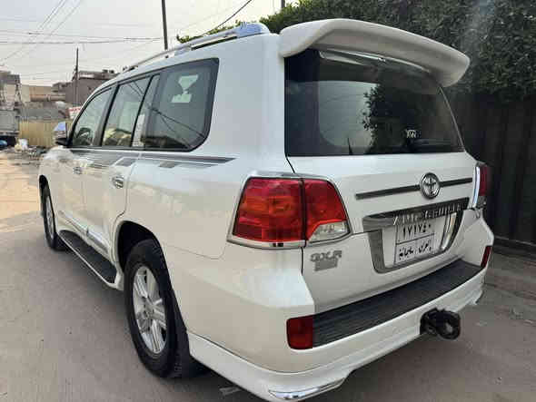 السلام عليكم 
لاندكروز 2014  مكفوله عامه 
ماشيه90 الف 
رقم سليمانيه 
مكينه v6
حساسات كامره 
ثلاجه 
كرسي كهربائي 
مكاني بغداد شهداء السيديه
السعر 380بيه مجال 
رقم ***********
