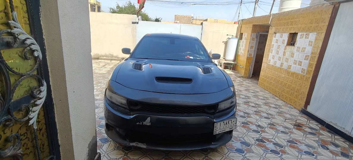 جارجر 2016 sxt مواصفات شاشه كبيرة
تشغيل عن بعد كاميرا خلفيه كشنات تدفئه ويل 20
 حادثها  . بارد بخشم الجاملغ الامامي و صبغ جوه قبق البانزين وبنيد محدث حسب صورة الفحص 
ماشيه 180 الف ميل 
السعر 165 
مكان السيارة ذي قار 
 للتواصل 
***********
واتساب 
***********
