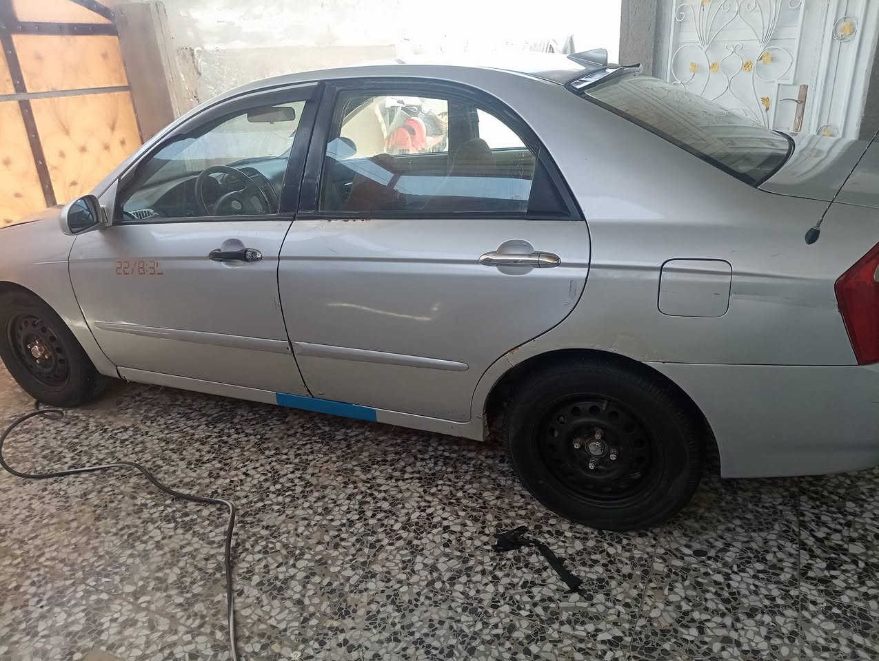 سلام عليكم سبكترا موديل 2004 مكينه 2000 كير عادي لون رصاصي رقم بغداد حدادية نضيفة تخم تأير مكان السياره بابل ورديه خارج رقم الموبايل *********** السعر 55
