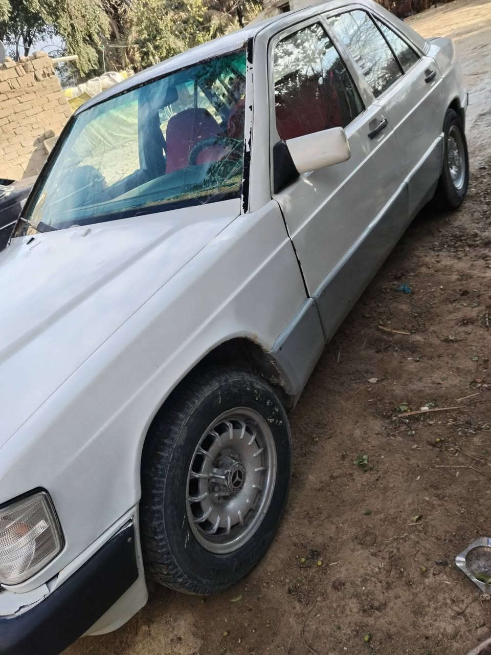 مارسيدس 190طيارين موديل 89 سيارة جاهزه مكينه وكير ونجي كهربائيات كامله غرفه جديده تايرات جدد باتري جديد حداديه جديده مصبوغه عام بسمي أرقام دولي
السعر 38 وبيها مجال بسيط
***********
