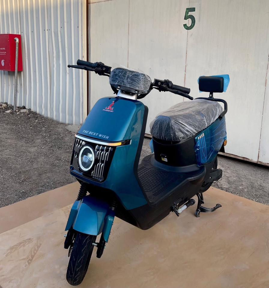 دراجات كهربائية للبيع بالجملة و المفرد
تتوفر دراجات كهربائية ذات جودة عالية للبيع بالجملة و المفرد من المستورد مباشر  اكثر من 14 موديل احجام مختلفة 

مواصفات الدراجة :

مجهزة بالكامل

السرعة القصوى : 70 كم / ساعة

المحرك : 2000 واط

وحدة التحكم : 45 أمبير

البطارية : 72 فولت 32 أمبير/ ساعة مسطرة

الإطارات : أمامية وخلفية 10-3.0

الفرامل : فرامل قرصية أمامية وخلفية

العجلة : عجلة فولاذية أمامية

مع منفذ يو اس بي

واقي للقضبان الأمامي

وضع القيادة العكسية

إنذار ضد السرقة

جهاز تحكم عن بعد

قفل للمقبض, مع زجاج أمامي

المكان بغداد مخازن الظلال 
للاستفسار  ***********
