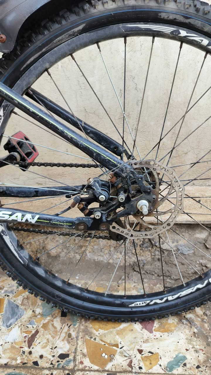 سلام عليكم بايسكل نوع Mountain Bike - MTB مصممة للتمارين الرياضية والقيادة في تضاىيس متنوعه البريك الخلفي مكسور نظافه 70/100 يراده شويه تعديلات بسيطه السعر :50الف مابي اي مجال مستعجل علبيع مكاني الغزاليه


**إذا كنت صاحب هذا الإعلان وتريد حذفه لأي سبب، رجاءا أرسل رسالة إلى الدعم الفني**