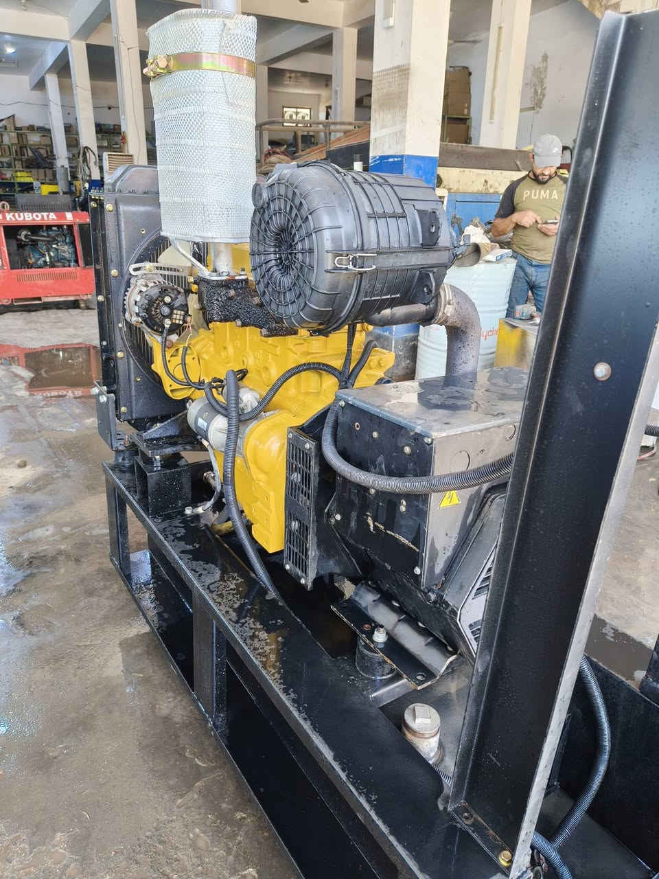 مولده كهرباء يابانية 🇯🇵 من ينمر، 4 سلندر و 30 KV!✨ مكفولة من الشركة، نظافة وحماية كاملة بنظام أوتو. لا تترددوا، السعر 30 ورقة وبيها مجال! 🤩 تواصلوا الآن: *********** أو ***********. #مولدات #كهرباء #ينمر

