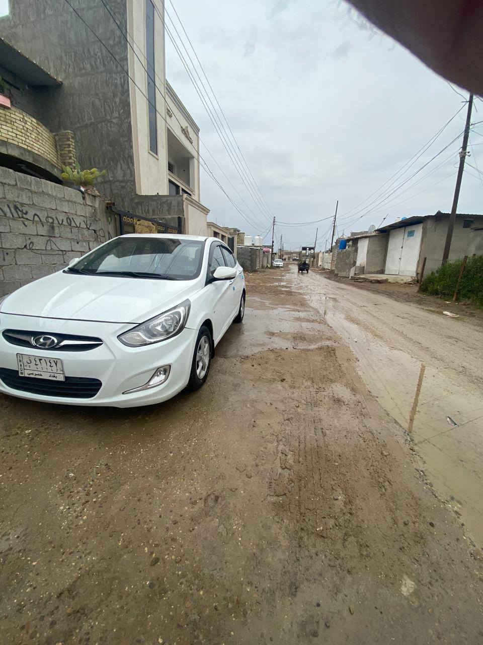 سلام عليكم للبيع اكسنت مديل 2014 وارد خليجي بيه صبغ أربع قطع بدون دواخل مكينة كير صدر تخم تاير خير من الله تبريد ثلج سياره حلوه جاهزة من جميع نواحي رقم بغداد تحويل مباشر مكان بغداد دوره سعر 84 وبيه مجال للطيبين رقمي ‏‪***********‬‏
