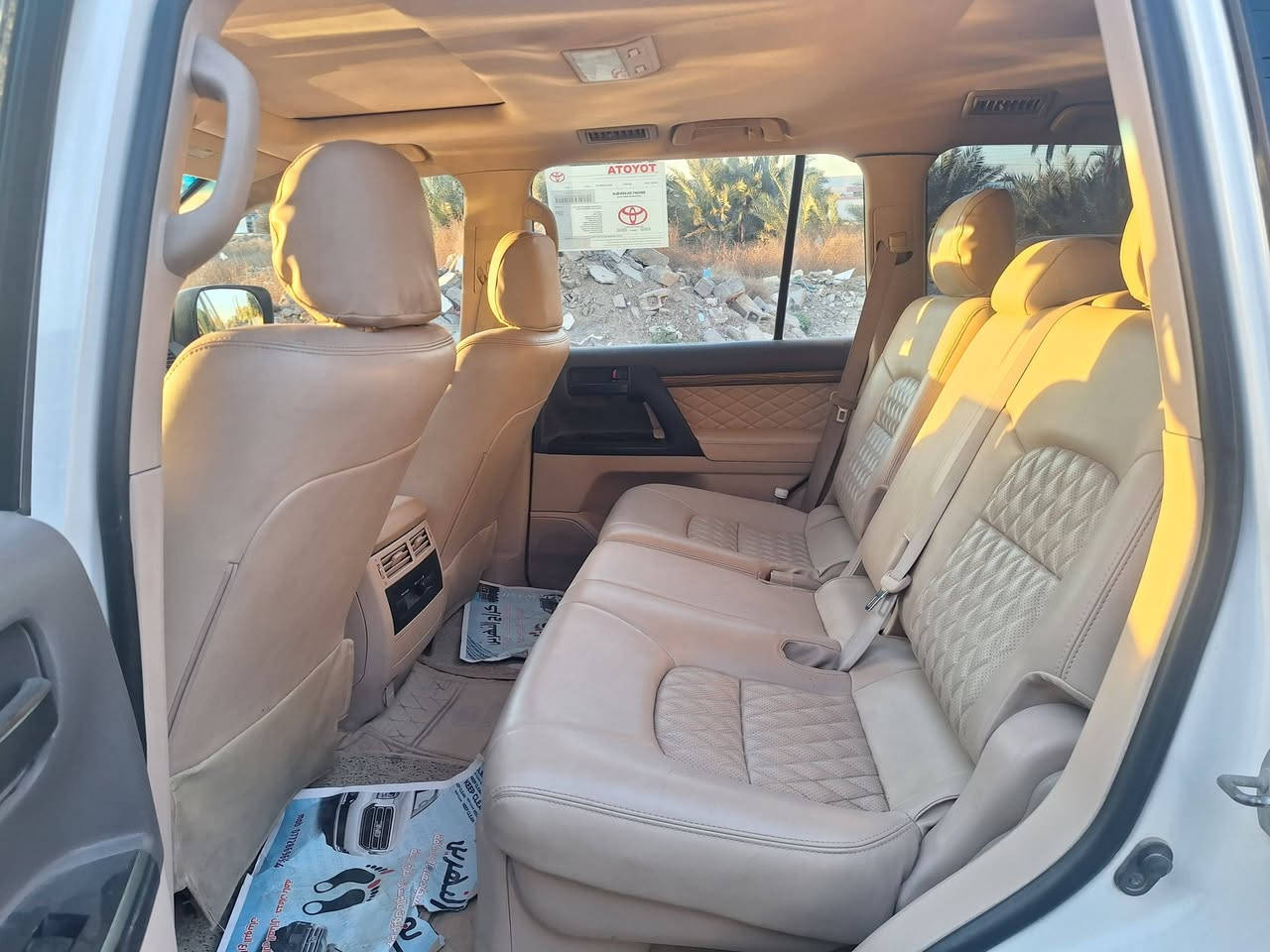 سلام عليكم لاندكروز موديل 13 محدثه 21 تحديث أصلي 8اسلندر دخم تاير جديد كير ومحرك شركه مصبوغة عام القماره والتكم بس كلير بدون حادث السعر ٣٠٥ وبيهه مجال رقم *********** واتساب
