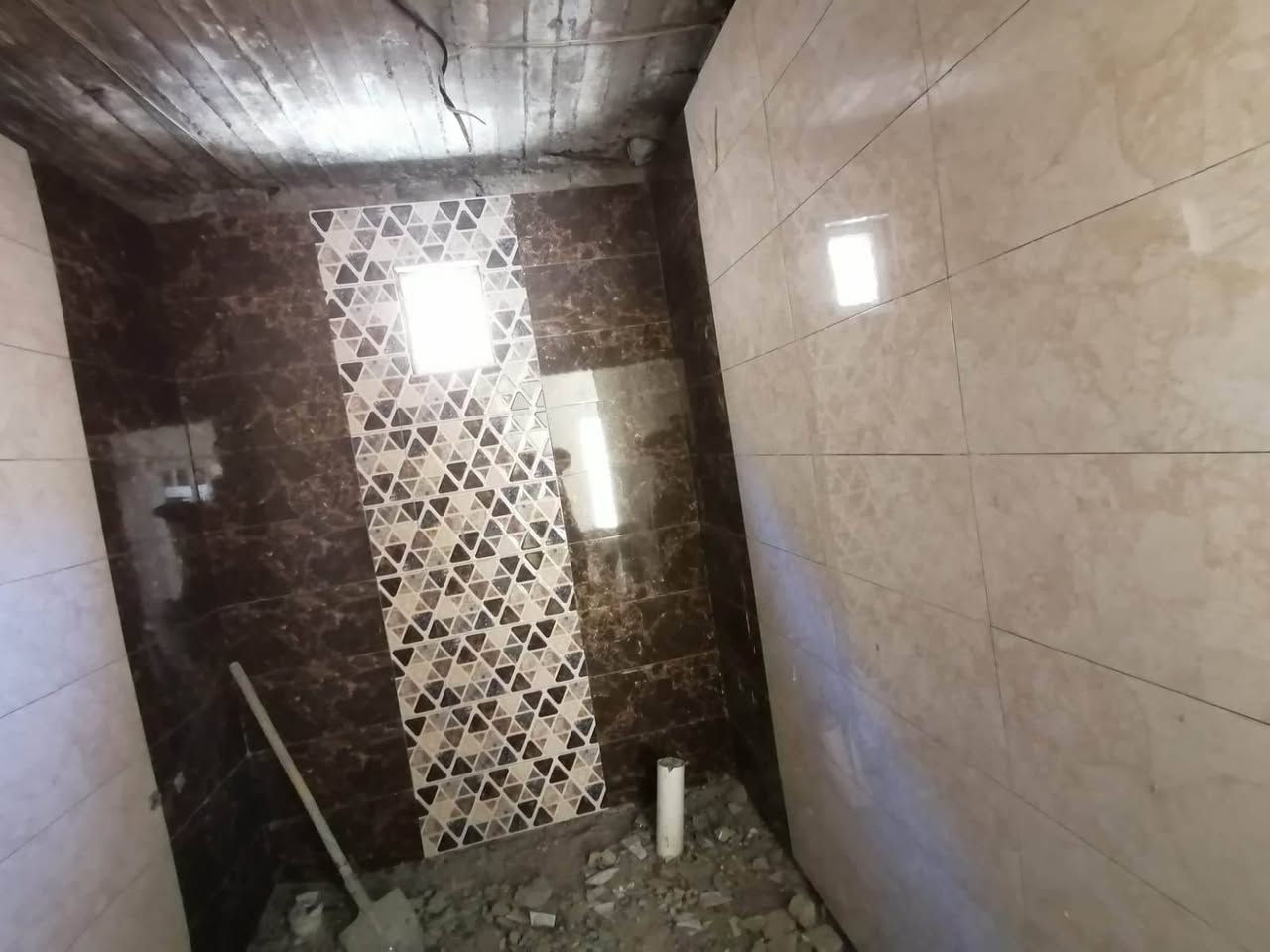 السلام عليكم 
كادر سيراميك متفرغ العمل شراف مهندس نشتغل الدور تكريت العلم 
***********
