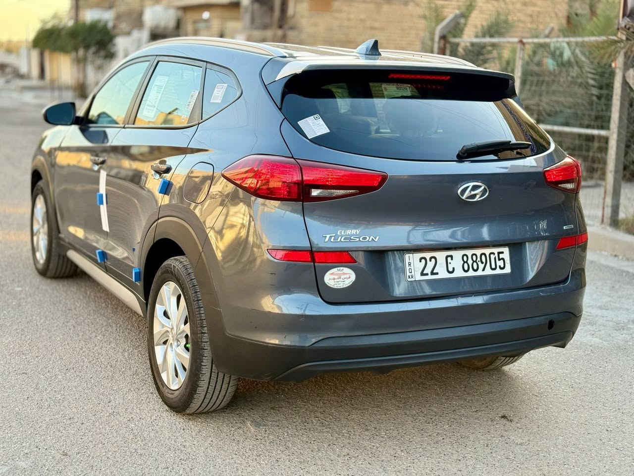 #توسان (2021)
فول عدا الفتحه
وارد أمريكي حادثها جاملغ فقط 
سيارة نظيفة وجاهزه من كلشي
بصمة تشغيل
مكينة 2000
شاشة 
كامرة خلفية
كرسي كهرباء
كشنات تدفئه تبريد 
رادار توقف ذاتي 
تحديد مسار 
فورويل درايف 
سايد بريك دكمه 
داخل ابيض
اوتو هولد 
رادار امامي 
3 انضمة قياده  
شاشه كبيره وكامره دوار 
قطعتين تبريد 
تحكمات ستيرن 
وبيها بعد مواصفات 
مكاني بغداد الرصافه  
رقم اربيل جديد وبسمي تحويل وكاله ثانيوم 
#السعر ورقه 163 وبيها مجال 
#للاستفسار ***********
