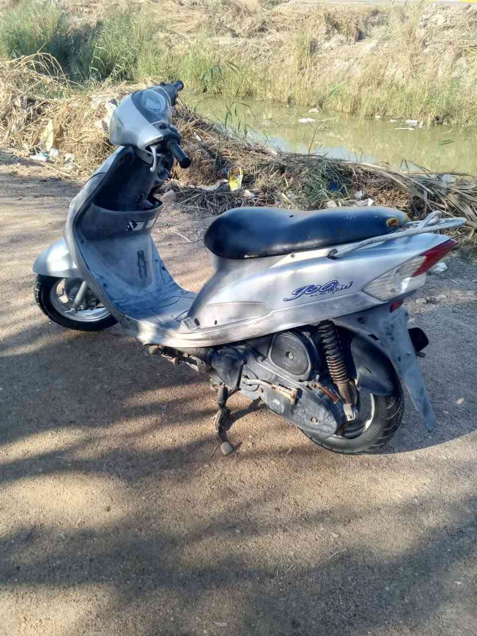 سلام عليكم
ماكس منغولي
٢٠٠٦
مكينه كفاله
كفر اصلي
بلاديه كله شغاله
مال حاويه صارله ٣ أشهر من طالعه
كهربائية جاهزه
سعره ٧٠٠ وبيه مجال
مكاني كربلاء طوريج السياحي
رقمي ***********
