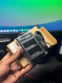 شاحن ثنائي • سوني FZ100 • توصيل بغداد