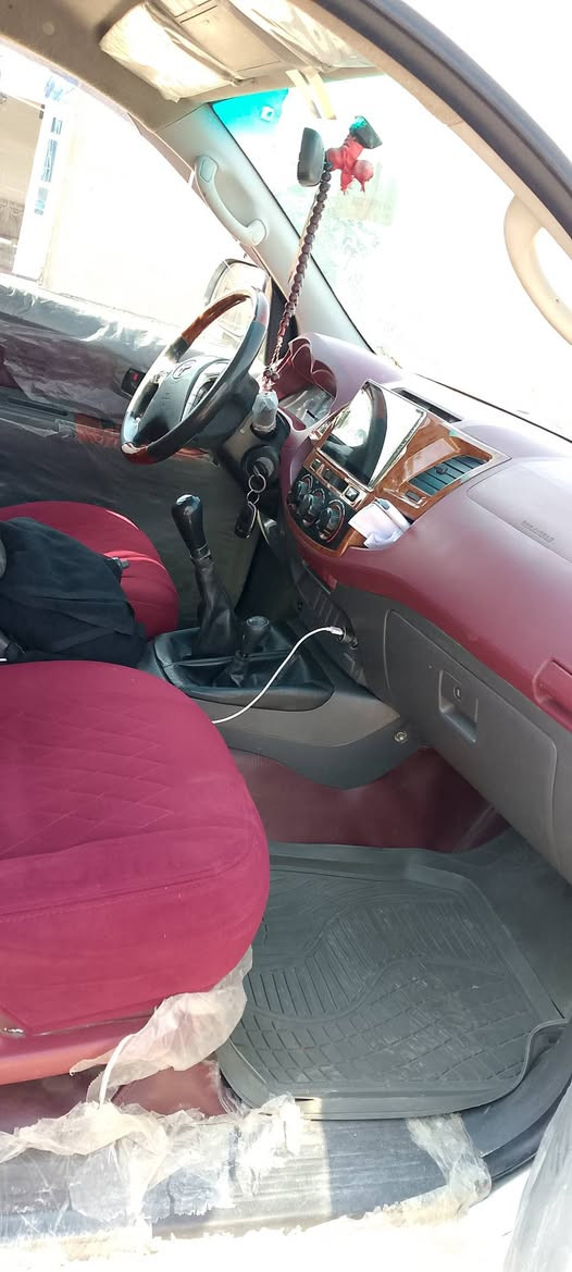 سلام عليكم فور ويل 2013 كير عادي رقم اربيل راعيها كردي محرك وكير جدد تبريد شغال حداديه جديده تخم تاير شاشه بلاتوث سونار كدامك لتكلي شبيها ذني جلخات بصيطات و الباقي كفاله  مكان النجف بيع او مراوس بسياره أقل منها اريد فرق السعر 205 وبيها مجال ‏‪***********‬‏
