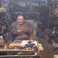 محل الأخوين لبيع الأدوات الأحتياطيه السيارات قديم جديد برنس سيفيه اوبل...