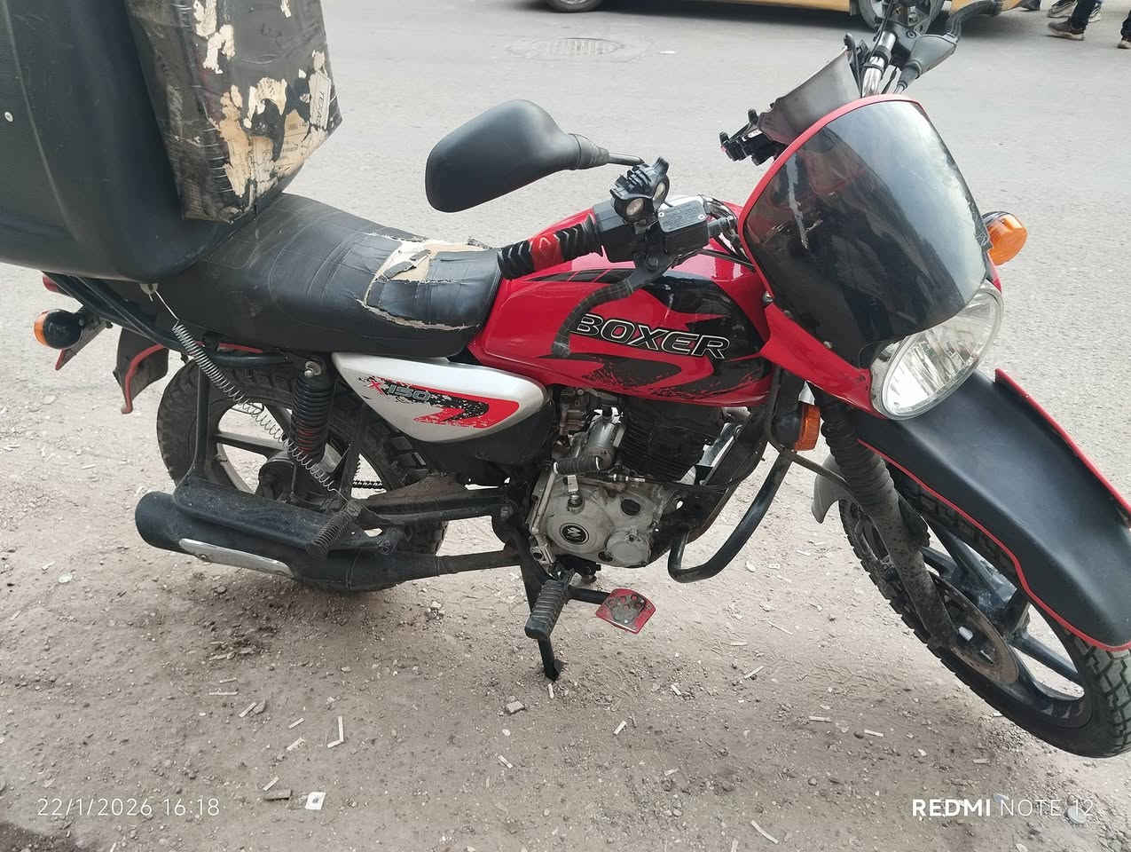 سلام عليكم للبيع بوكسر موديل ٢٣ بسمي تحويل ثاني يوم مكان بغداد شارع الكفاح السعر ٢٤٠٠ وبيه مجال الدراجه شغاله بس ما اعرف محركه شبي ابيعه كايمه رقمي ***********
