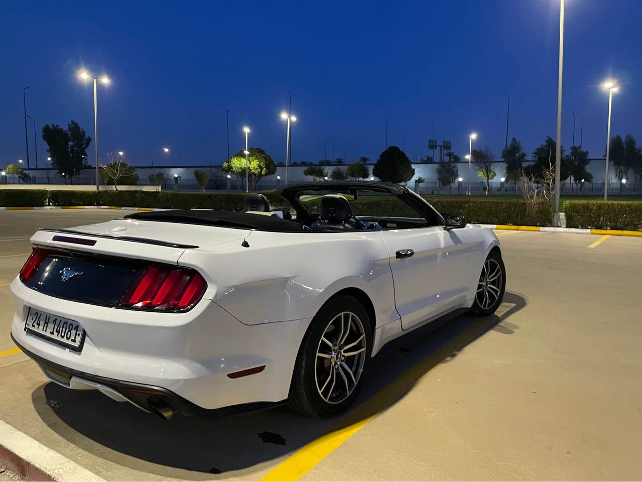 موستنگ 2017 كشف 
قطعتين ونص صبغ بدون شواصي حادثها خفيف كلش 
فول مواصفات كشف 
تدفئة وتبريد كشن
شاشة كبيرة 
7 اللوان
ماشية ١٢٢ الف كيلو مو ميل
رقم دهوك 
***********
***********
اتصال فقط أربيل, العراق
