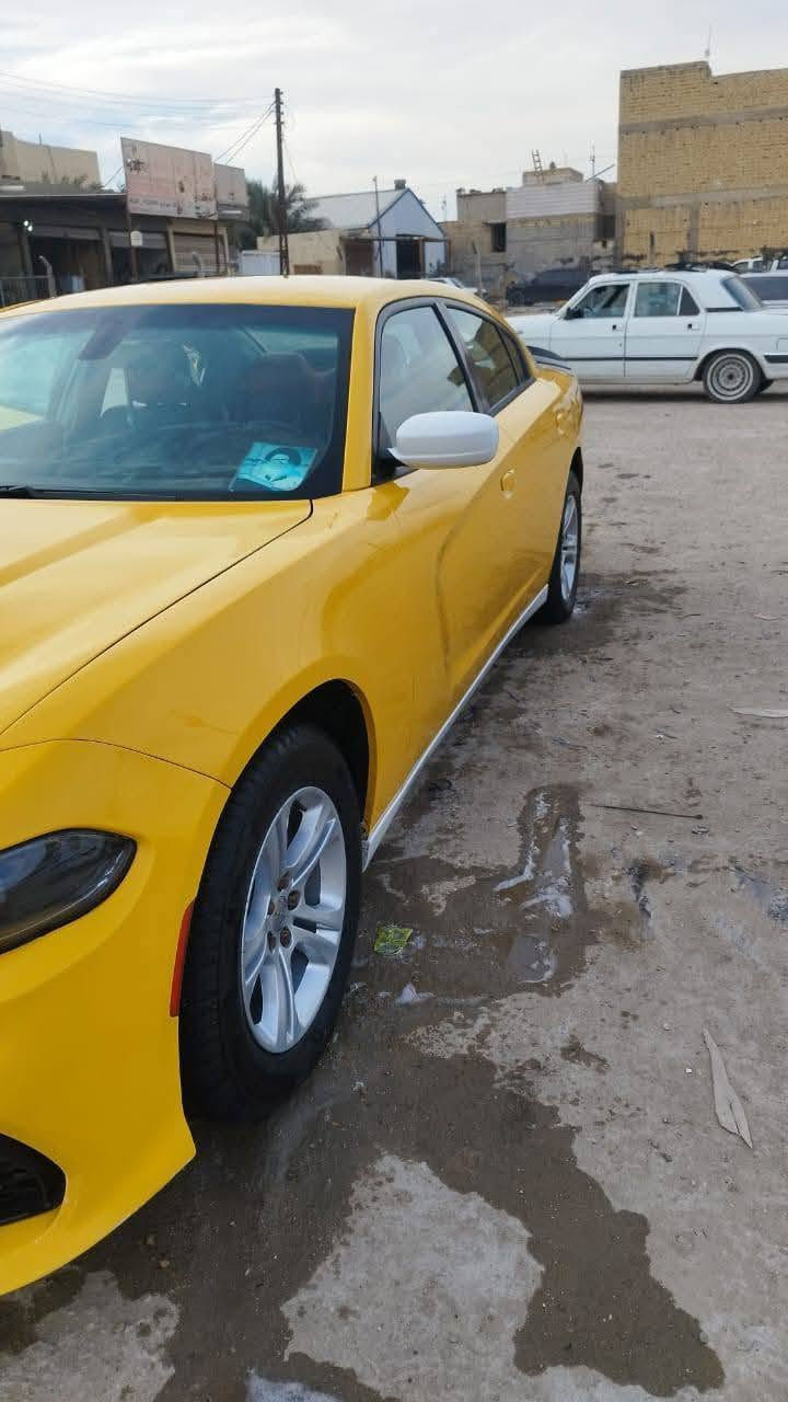 *جارجر للبيع اصل 2019 مرمزه
 2023 (بدون معاملة) 
*حادث السياره جاملغ وبنيد وبدنه بدون دواخل 
*السياره وارد گندي 
* كير ومكينه كفاله عامه ترايك من البصره الـ اربيل
*رقم بصره السياره باسمي 
* تخم تاير، تبريد ثلج❄
*حداديه اماميه وخلفيه جديده
* خط 🚗 كربلاء،ذي قار سوق الشيوخ
* غرفه السياره جديدة  
*السعر 170  وبيها مجال
* اي استفسار اتصل بالرقم:***********
*عنوان السياره ذي قار سوق الشيوخ.
